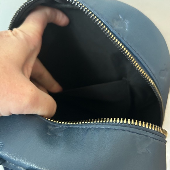 Harry Potter Ravenclaw Crest Embossed Faux Leather Mini Backpack Bioworld EUC - Picture 4 of 10